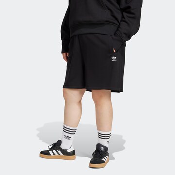 ADIDAS ORIGINALS Wide Leg Shorts in Schwarz