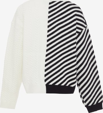 FENIA Sweater in White
