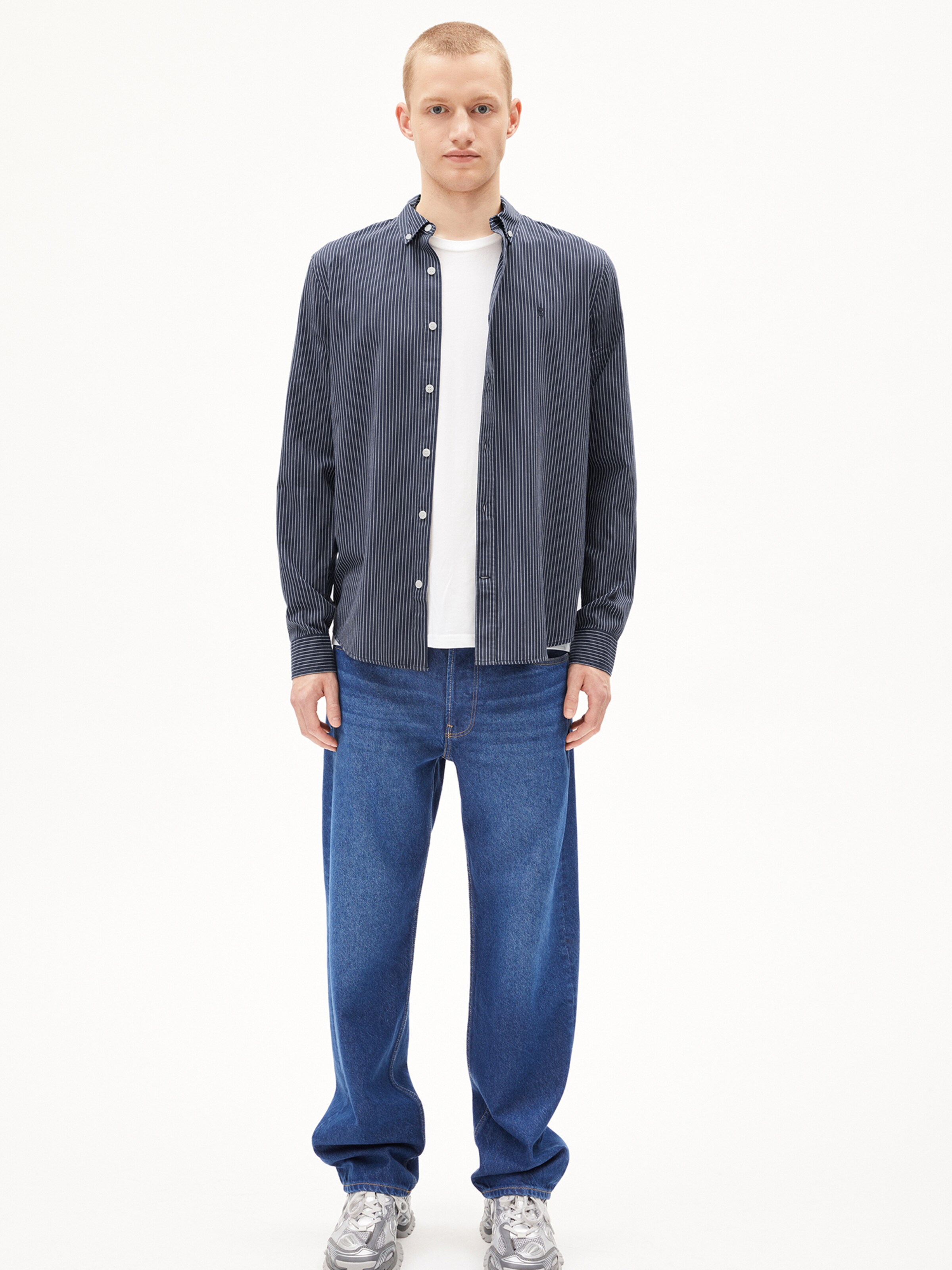 Coupe regular Chemise ' QUAASA STRIPES ' ARMEDANGELS en mélange de couleurs