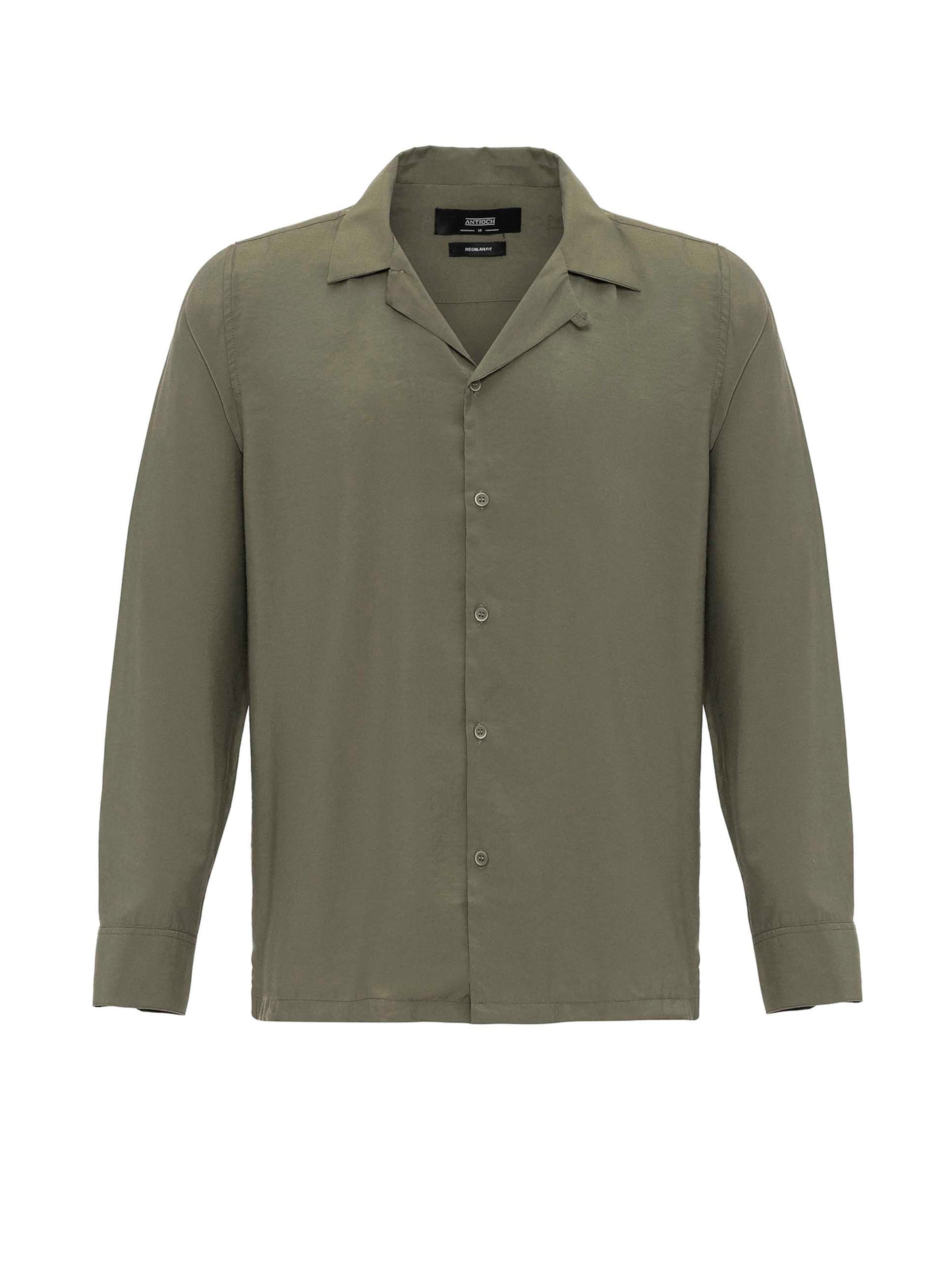 Antioch Comfort fit Button Up Shirt in Green: front