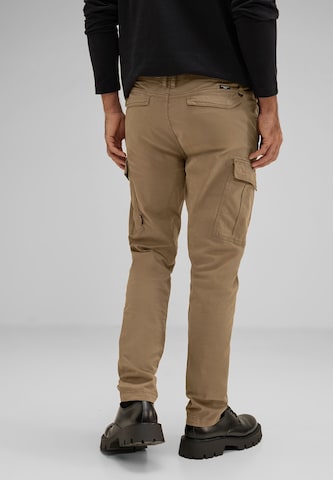 Street One MEN Regular Cargo Pants in Brown