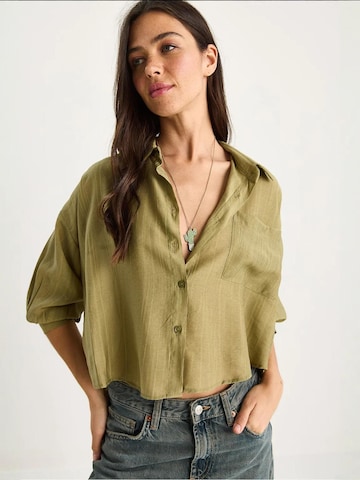 Bianco Lucci - Blusa em verde: frente