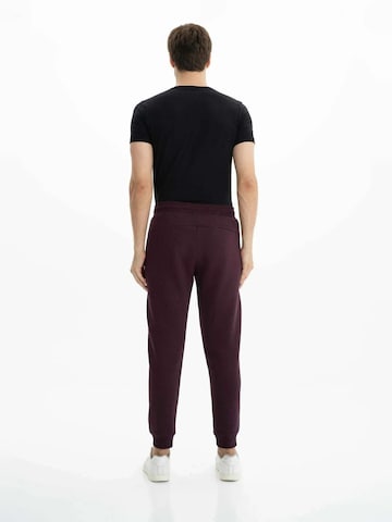 Effilé Pantalon Arma en rouge