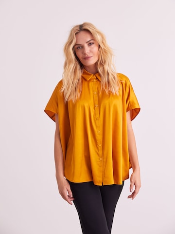 ABOUT YOU x Iconic by Tatiana Kucharova Blouse 'Charlotta' in Yellow: front