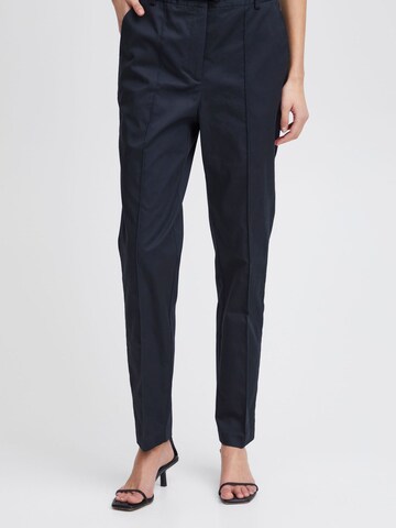 ICHI - regular Pantalón de pinzas ' Ulani ' en azul: frente