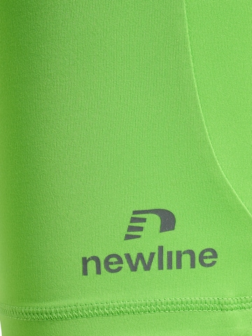 Skinny Pantalon de sport Newline en vert