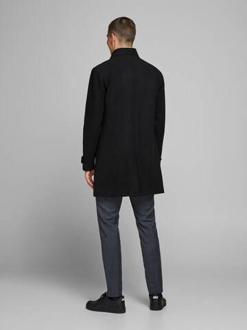Jack & Jones Plus Płaszcz przejściowy 'MELTON' w kolorze czarny