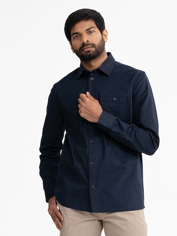 MELA - Regular Fit Camisa 'Ashutosh' em azul: frente