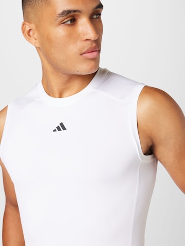 T-Shirt fonctionnel 'Techfit ' ADIDAS PERFORMANCE en blanc