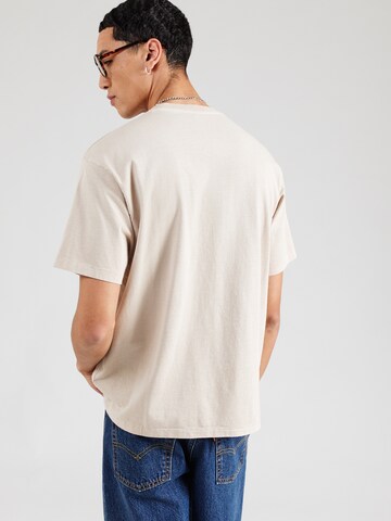 LEVI'S ® 'Red Tab Vintage Tee' in Beige