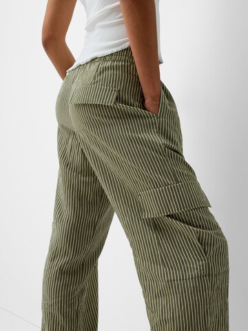 Loosefit Pantaloni cargo di Bershka in verde