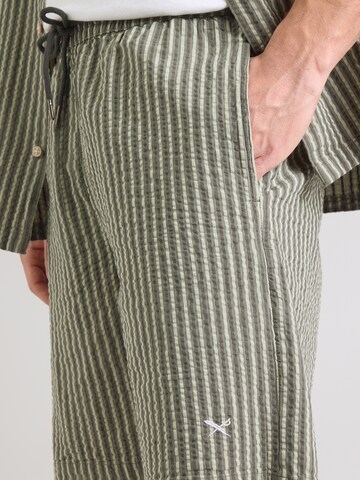 Iriedaily Ohlapna forma Hlače 'Seekah' | zelena barva