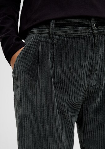 s.Oliver Tapered Hose in Grün