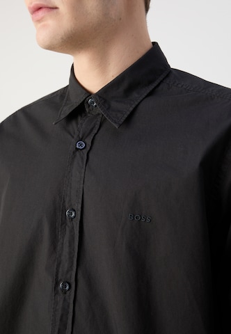 Coupe regular Chemise 'Relegant_6' BOSS en noir