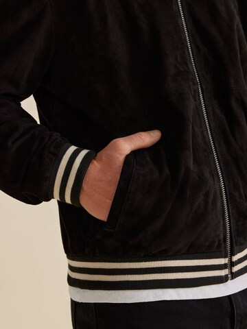 DAN FOX APPAREL Between-season jacket 'Ardian' in Black