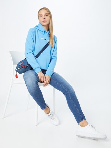 Tommy Jeans Sweatshirt i blå