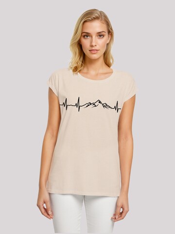 F4NT4STIC T-Shirt 'Mountain Heartbeat' in Beige: Vorderseite