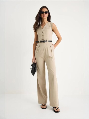 Bianco Lucci Jumpsuit in Beige