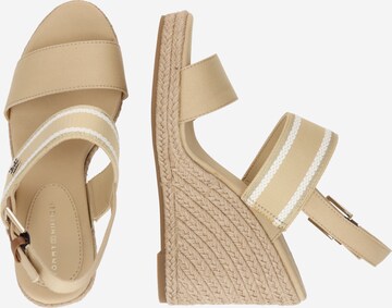 TOMMY HILFIGER - Sandalias con hebilla en beige