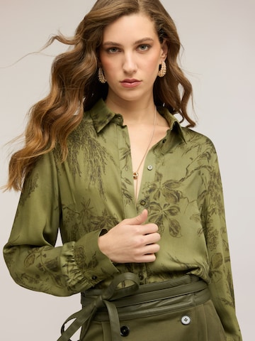 MOTIVI - Blusa en verde: frente