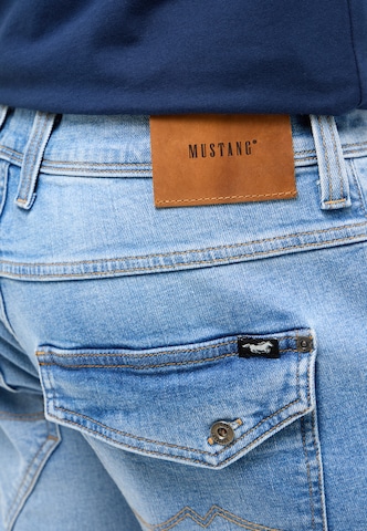 MUSTANG Regular Jeans in Blau