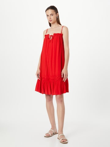 SISTERS POINT Summer Dress in Red: front