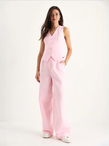 Pantalons de tailleur Bianco Lucci en rose