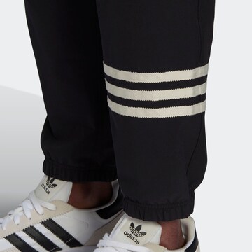 Regular Pantaloni 'Adicolor Neuclassics' de la ADIDAS ORIGINALS pe negru