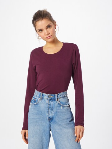 Claire Shirt 'Amy' in Rot: Vorderseite