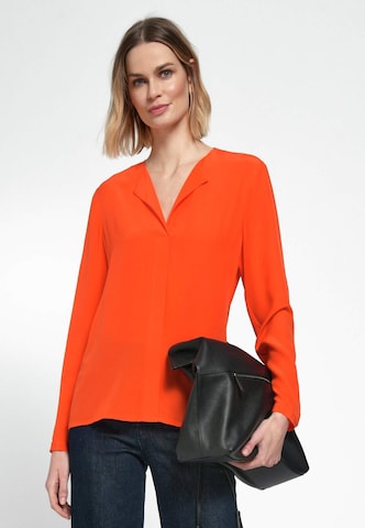 include Blouse in Red: front