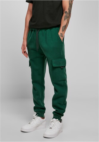 SOUTHPOLE Tapered Hose in Grün: Vorderseite