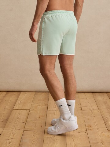 DAN FOX APPAREL Zwemshorts 'Kerim' in Groen