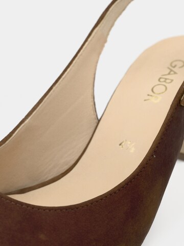 Escarpins à bride arrière GABOR en marron