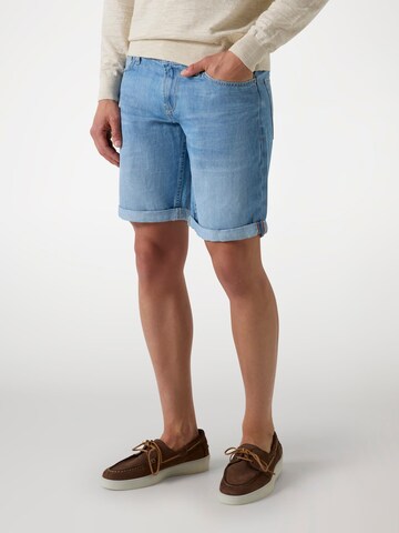 GUESS Slim fit Jeans in Blue: front