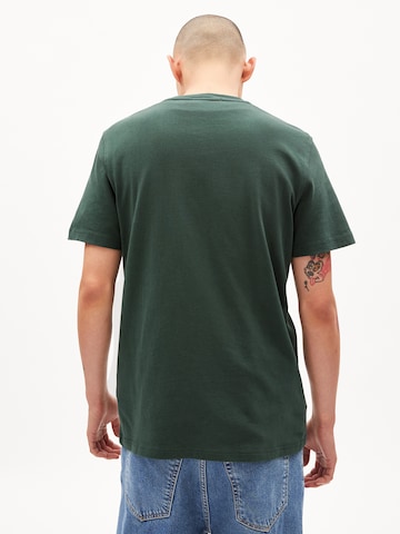 ARMEDANGELS Koszulka 'Markus' w kolorze zielony