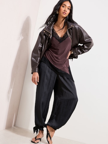 melns Friends Like These Standarta Bikses