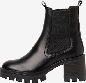 TAMARIS Chelsea Boots in Black