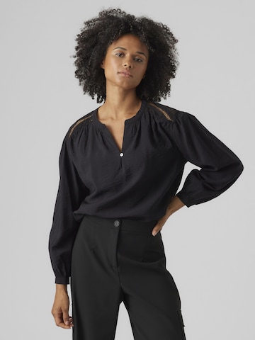 VERO MODA Blouse 'AYOE' in Zwart: voorkant