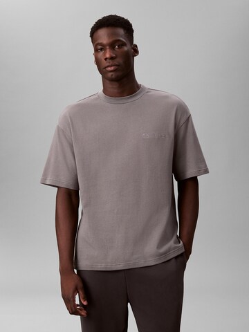 Pyjama long Calvin Klein en gris : devant