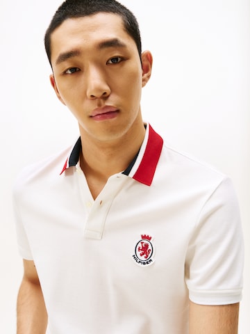 TOMMY HILFIGER Футболка в Белый