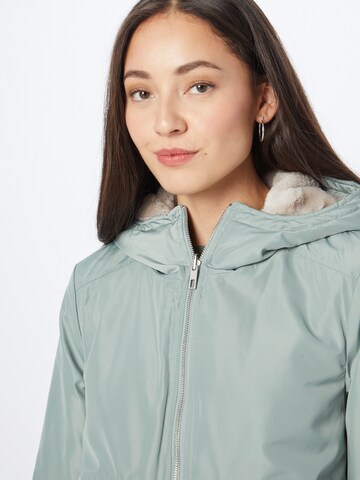 Veste mi-saison 'DAHLIA' ONLY en vert