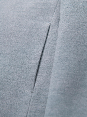 Ombre Between-seasons coat in Grey