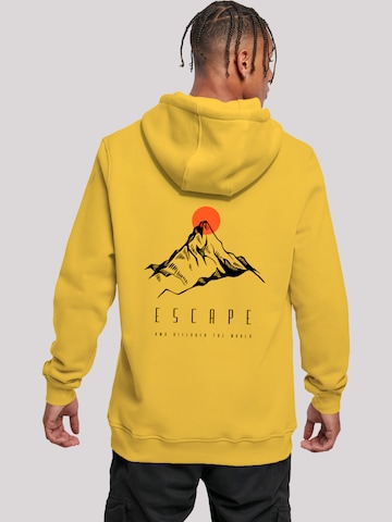 Pull-over 'Escape Discover the World Mountain' F4NT4STIC en jaune : devant