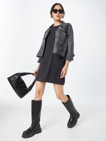 Monki Kleid in Schwarz