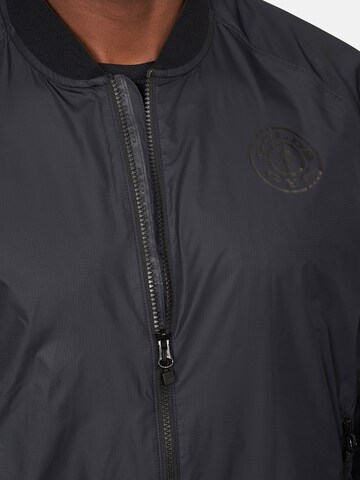 GOLD´S GYM APPAREL Between-Season Jacket 'Dave' in Black