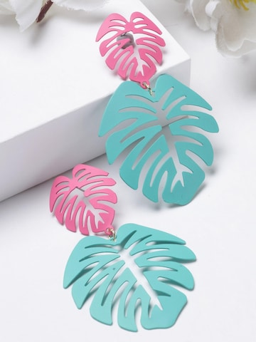 Boucles d'oreilles 'Frejata' AVANT-GARDE PARIS en vert