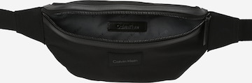 Calvin Klein Чанта за кръста 'REMOTE' в черно
