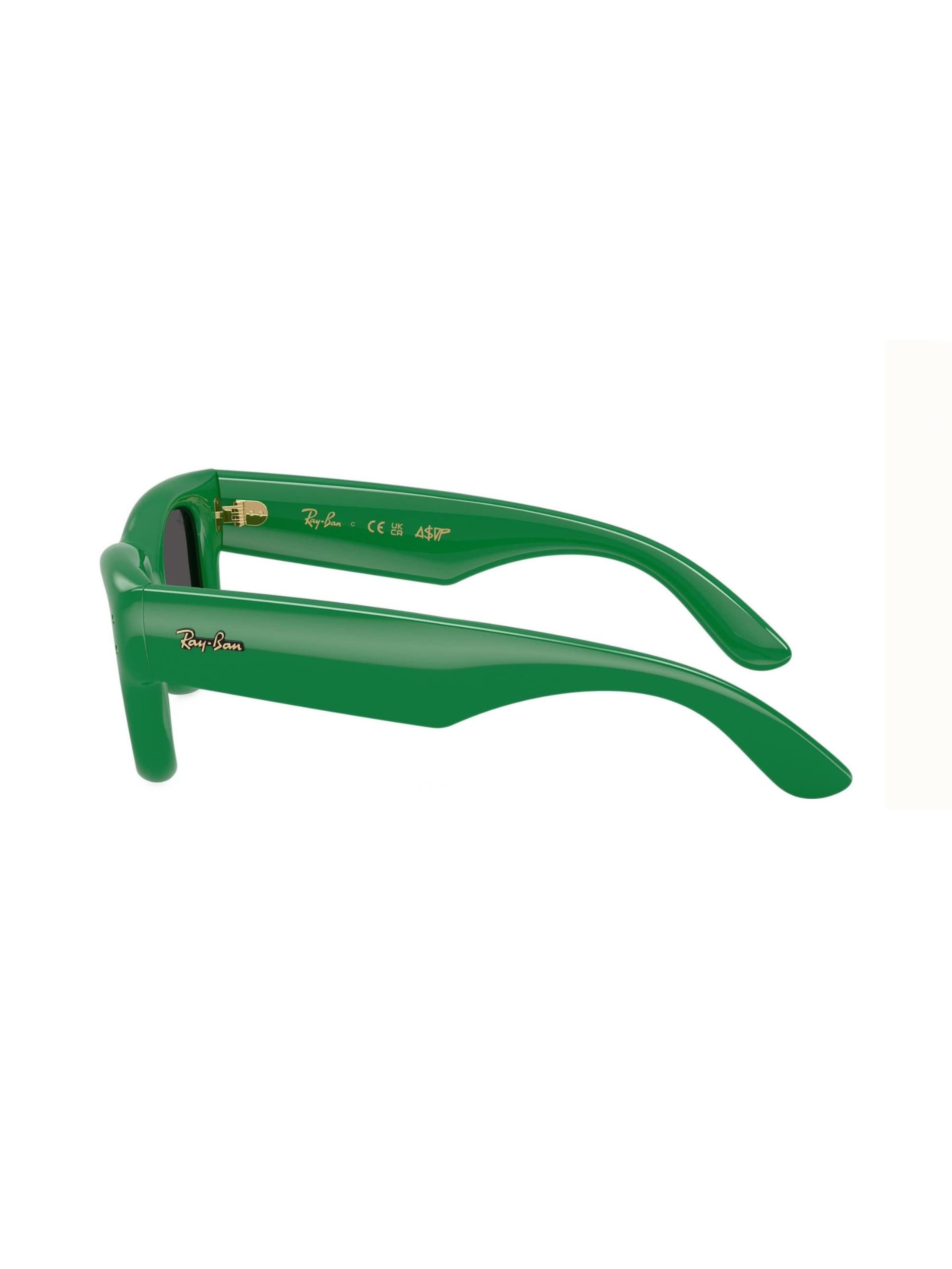 Ray-Ban Sunglasses in Green