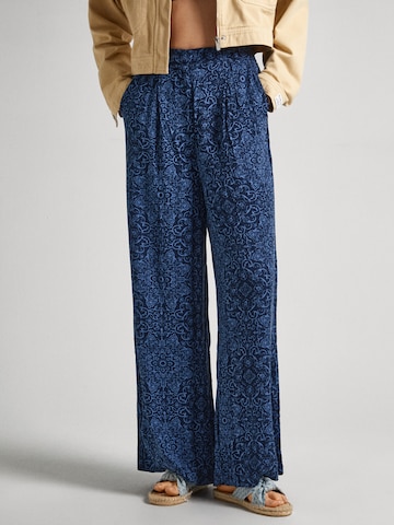 Pepe Jeans Wide leg Pleat-Front Pants in Blue: front