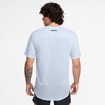 NIKE Funktionsshirt 'Solar Chase' in Grau